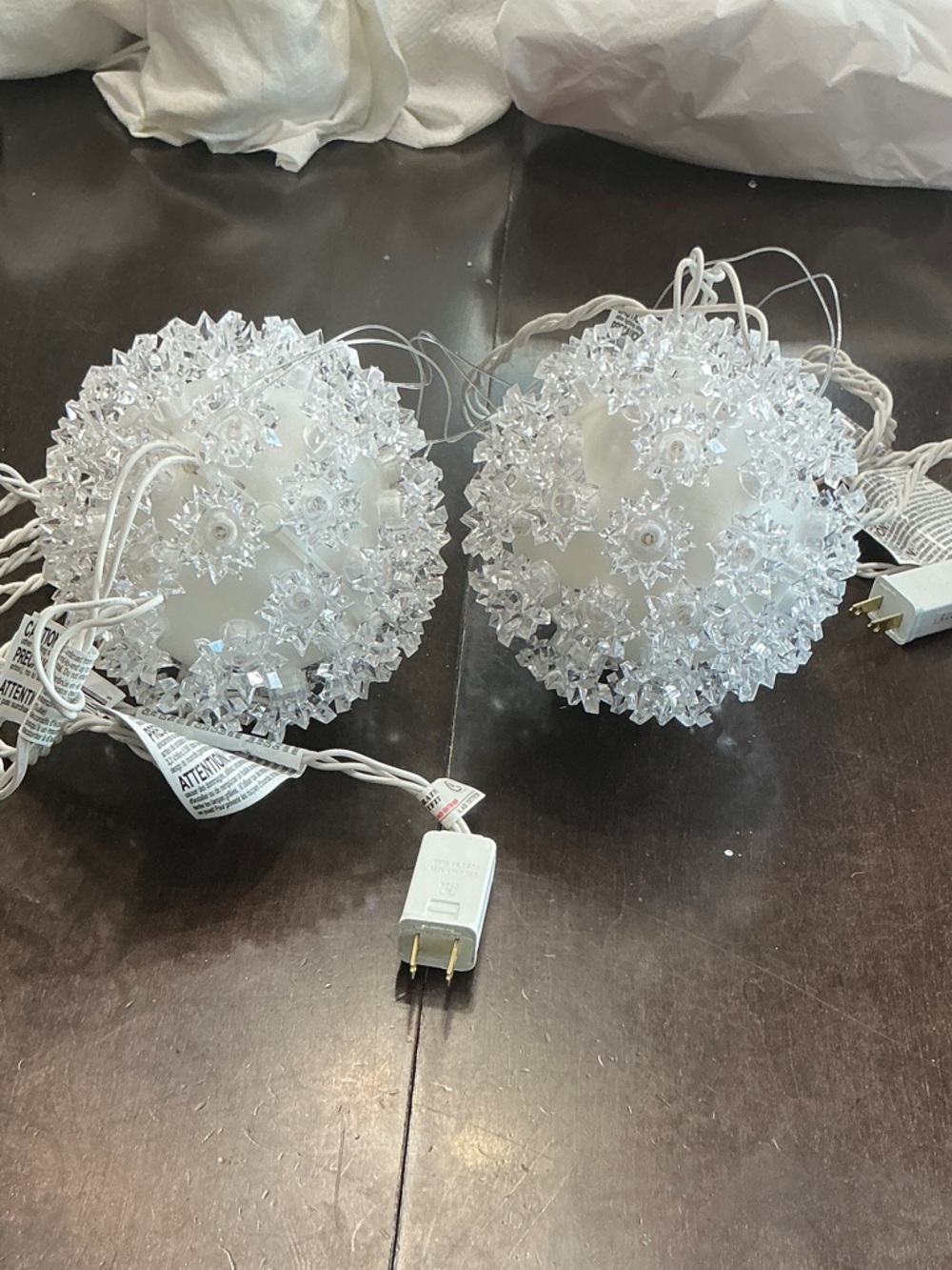 White Snowball String Lights – Decorative Holiday Spheres